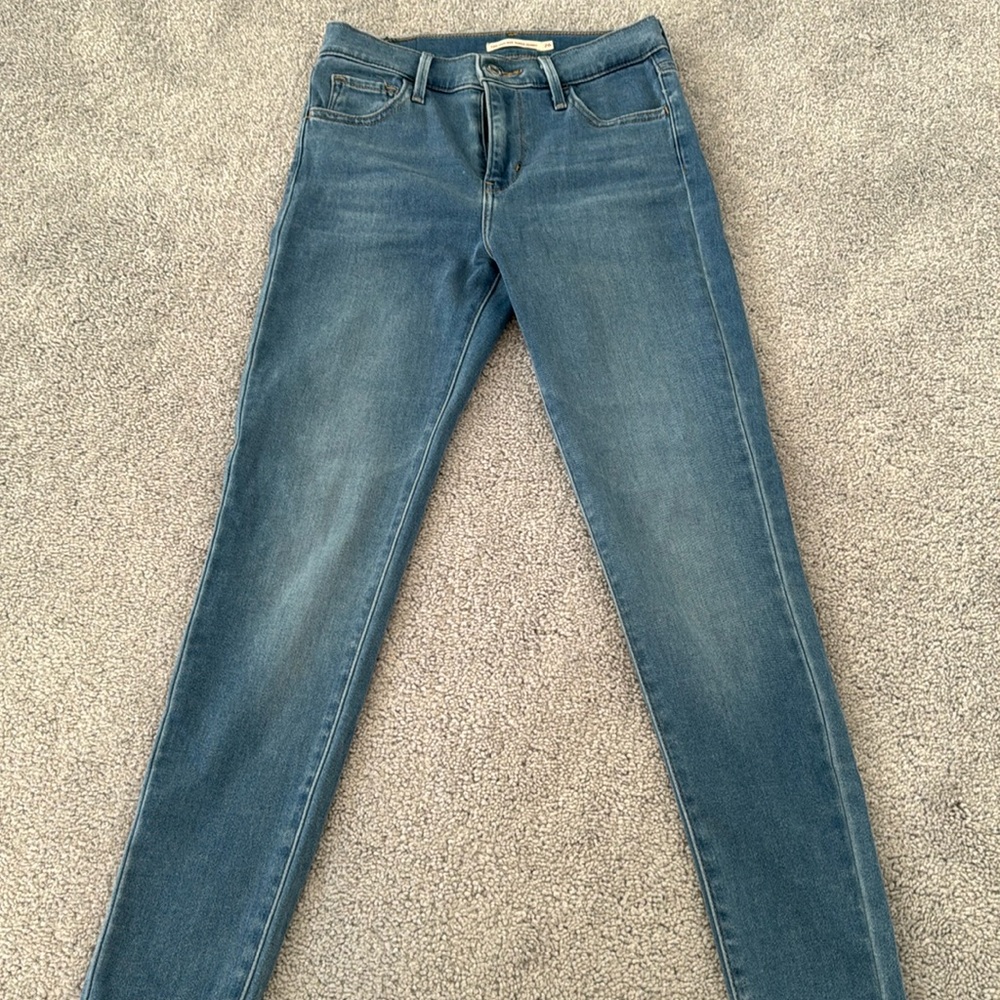 Levi’s 720 high rise skinny size 26